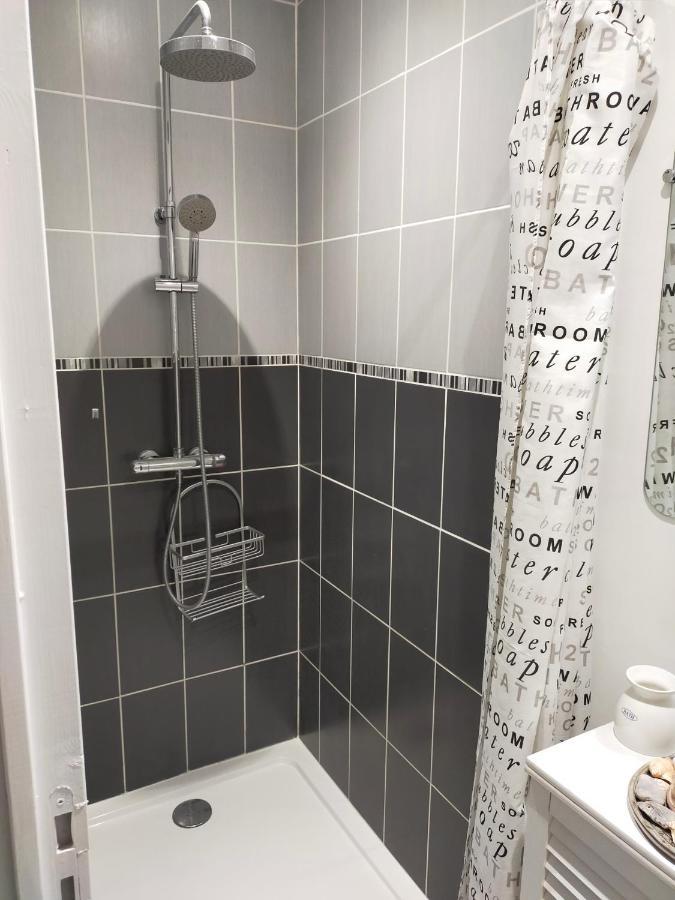 Au Gre Des Marees, Appartement Face A La Mer, Classe 3 Etoiles Ault Exterior foto