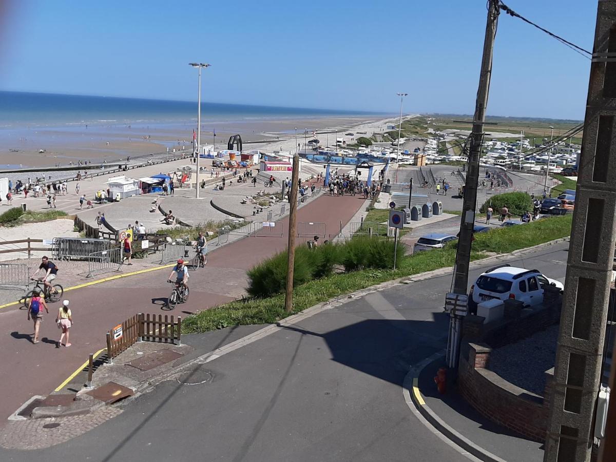 Au Gre Des Marees, Appartement Face A La Mer, Classe 3 Etoiles Ault Exterior foto